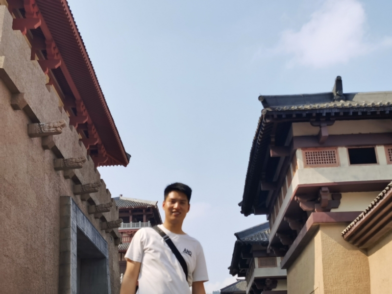 咸鱼不闲的第二张照片--哈尔滨相亲服务中心