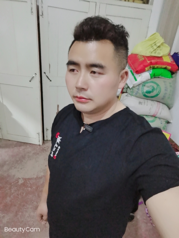 阿杰的第一张照片--哈尔滨相亲服务中心