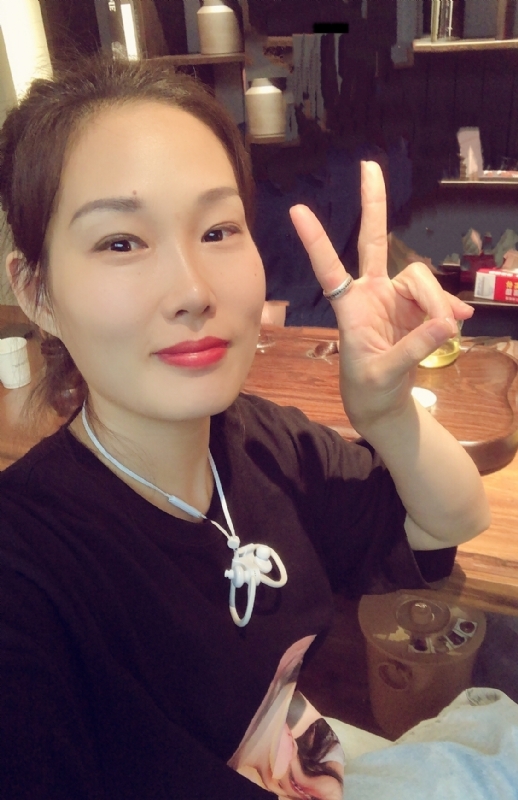 冷紫斑蝶的第一张照片--哈尔滨相亲服务中心