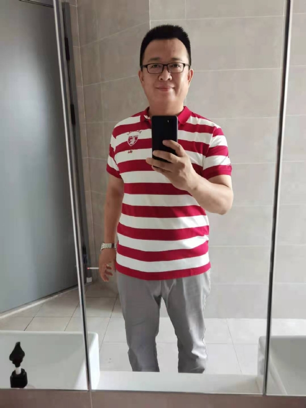 行走的打桩机的第一张照片--哈尔滨相亲服务中心