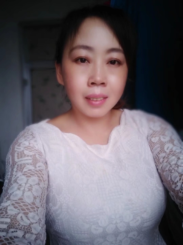 笑看人生的第一张照片--哈尔滨相亲服务中心