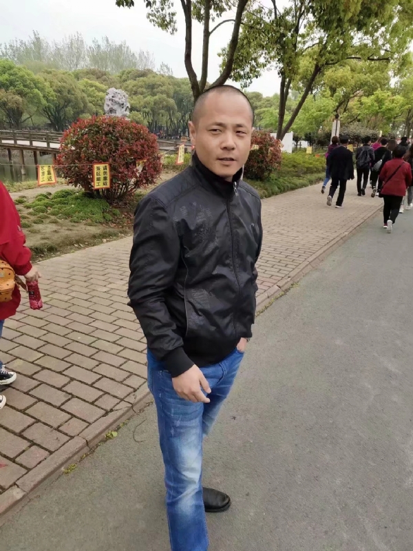 傻子的第一张照片--哈尔滨相亲服务中心