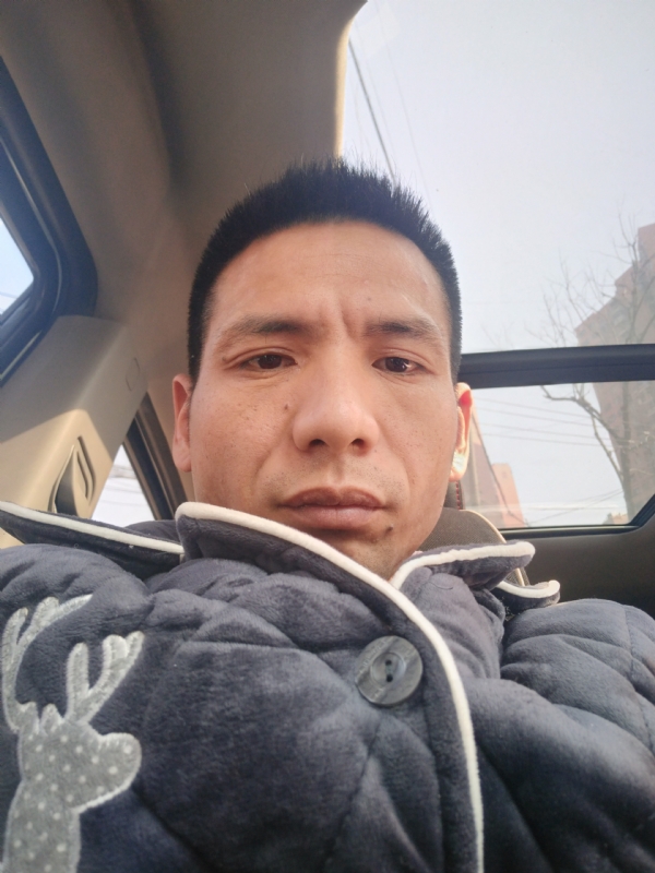 青春不长在的第一张照片--哈尔滨相亲服务中心