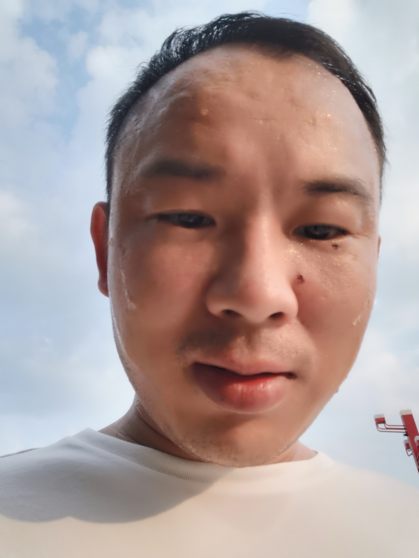 唐老鸭的第一张照片--哈尔滨相亲服务中心