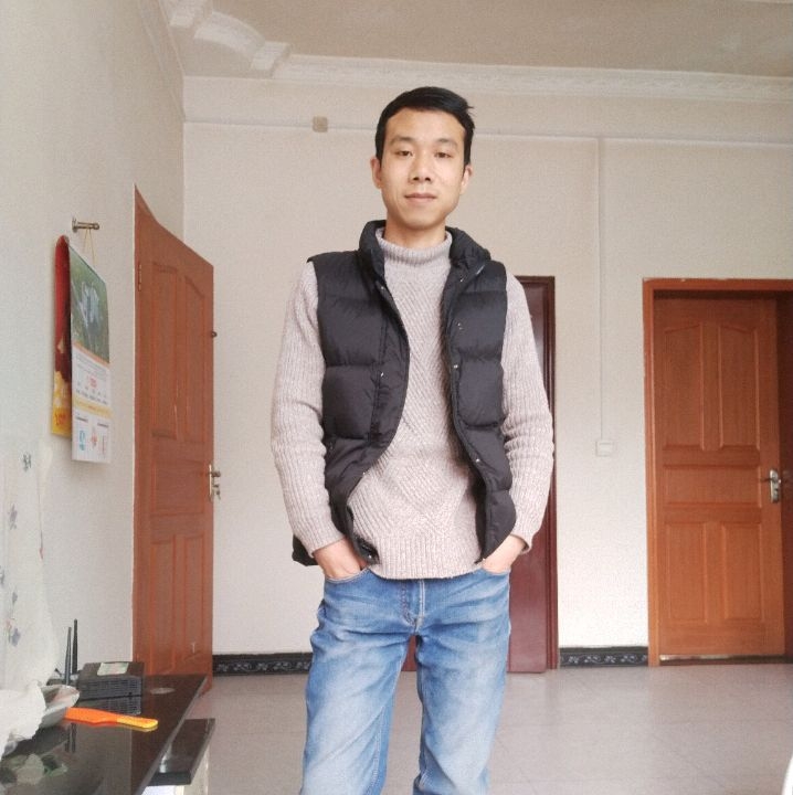 小伙子的第一张照片--哈尔滨相亲服务中心