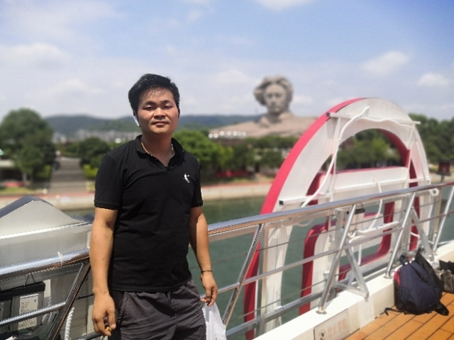 龙的传人的第一张照片--哈尔滨相亲服务中心