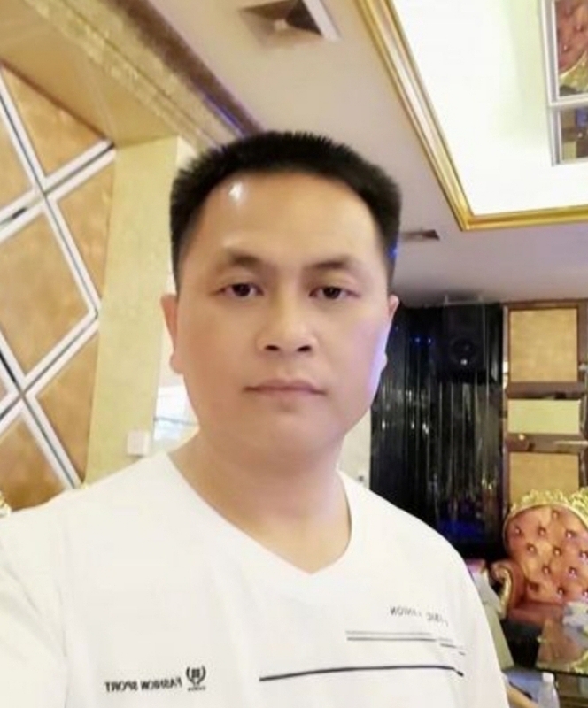 小梁的第二张照片--哈尔滨相亲服务中心