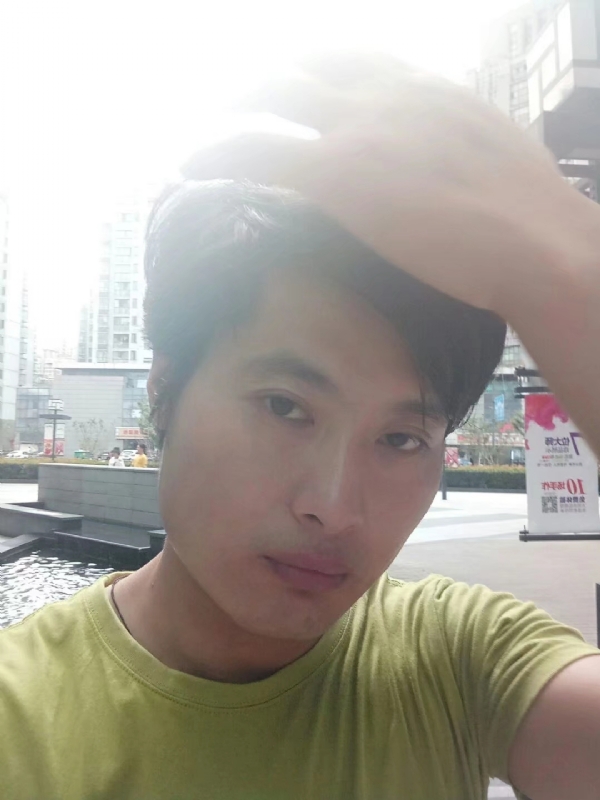 钢铁侠的第一张照片--哈尔滨相亲服务中心