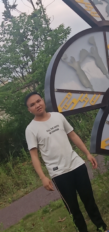 愉快的阳光的第一张照片--哈尔滨相亲服务中心