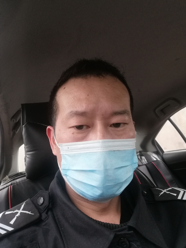 不会躲的刺猬的第一张照片--哈尔滨相亲服务中心