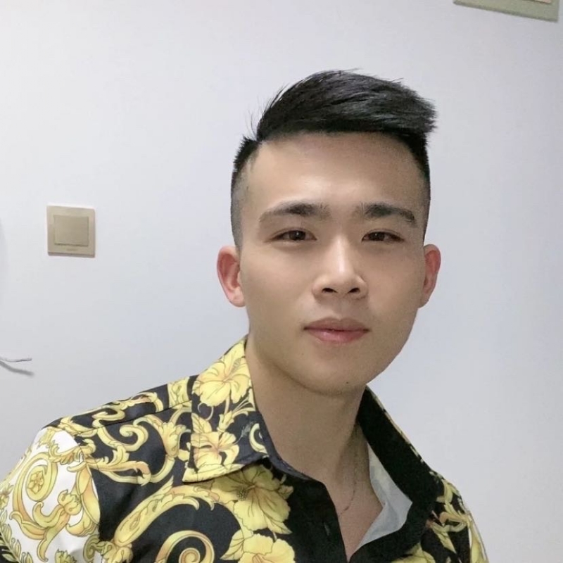 迷彩冲锋衣的第一张照片--哈尔滨相亲服务中心