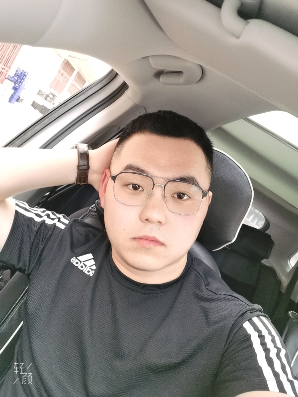 海阔天空的第一张照片--哈尔滨相亲服务中心