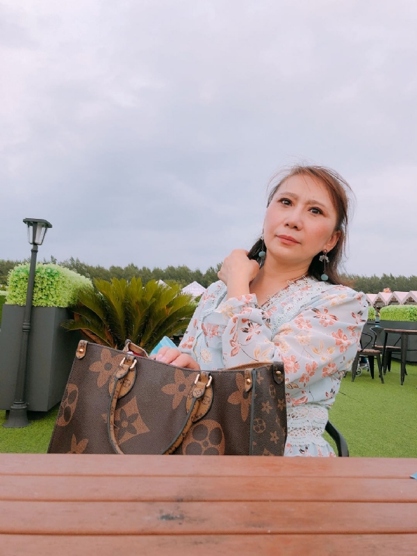 鸿运来的第一张照片--哈尔滨相亲服务中心