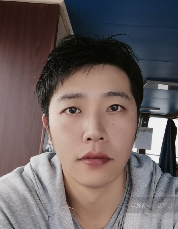 不太帅的男人的第一张照片--哈尔滨相亲服务中心