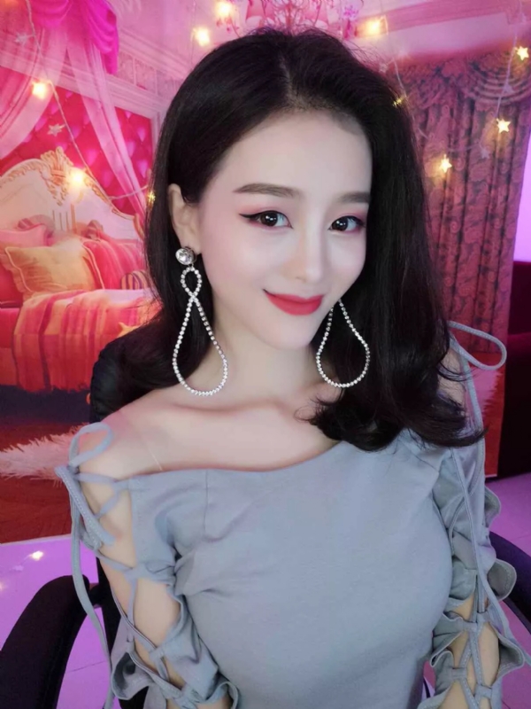 Cici的第三张照片--哈尔滨相亲服务中心