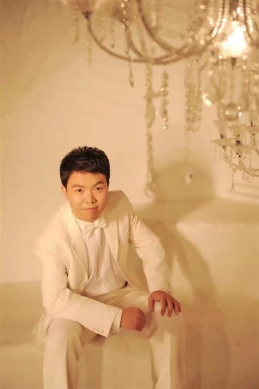 龙樱花的第一张照片--哈尔滨相亲服务中心