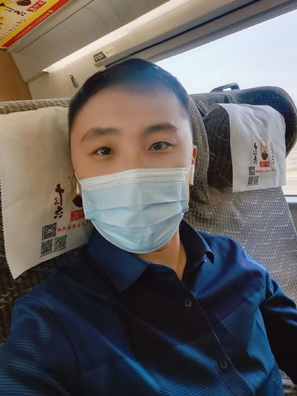 孤独的小屁猪的第二张照片--哈尔滨相亲服务中心