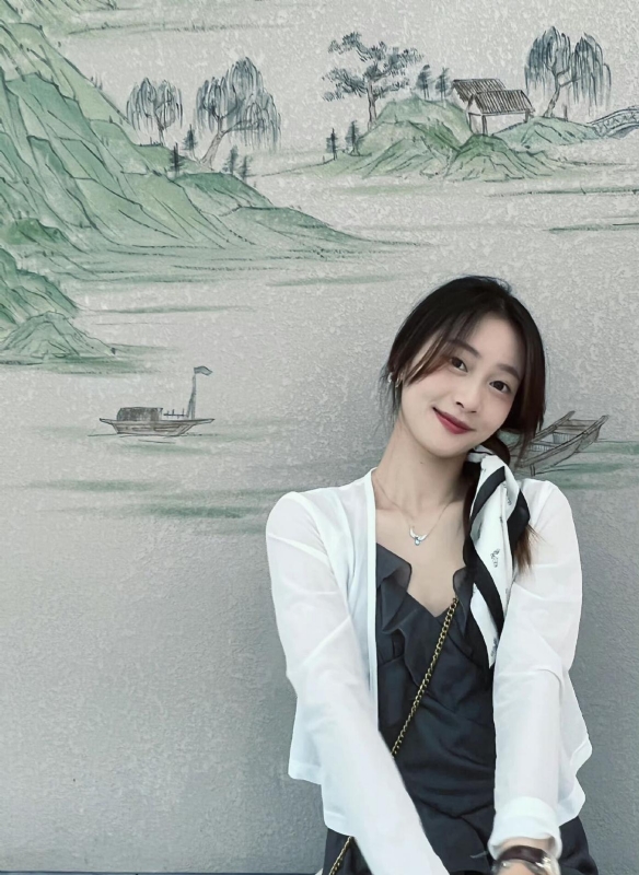 小趴菜的第一张照片--哈尔滨相亲服务中心