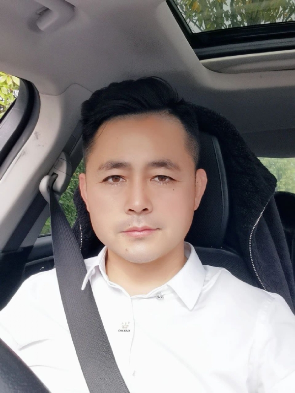 阿华大人的第二张照片--哈尔滨相亲服务中心