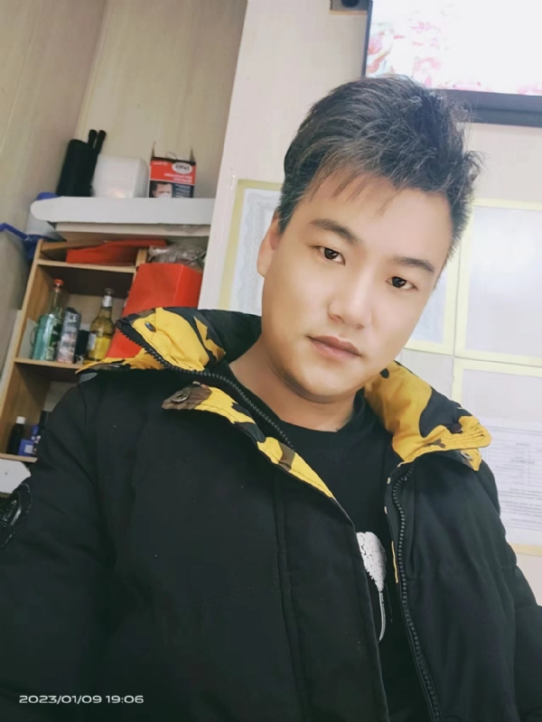 孤酒枕愁眼眠的第二张照片--哈尔滨相亲服务中心