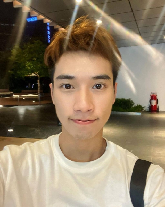 油菜花的第一张照片--哈尔滨相亲服务中心