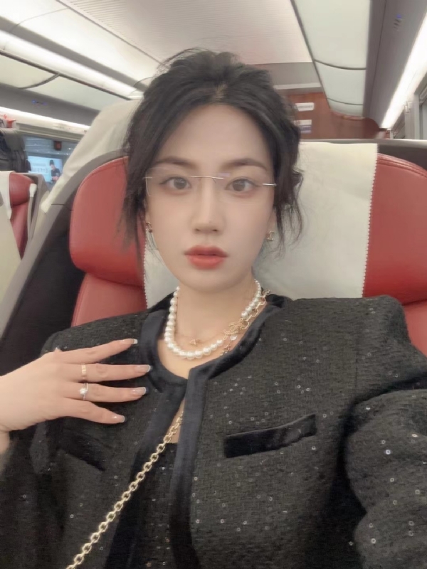 Alma的第三张照片--哈尔滨相亲服务中心