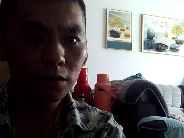 为爱而奋斗的第一张照片--哈尔滨相亲服务中心