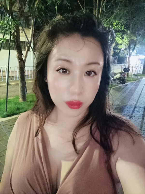 叶子青青的第二张照片--哈尔滨相亲服务中心