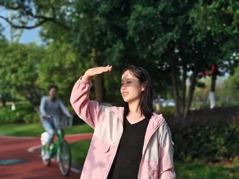 达拉崩吧的第一张照片--哈尔滨相亲服务中心