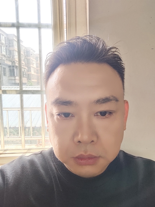 爱人先爱己的第一张照片--哈尔滨相亲服务中心