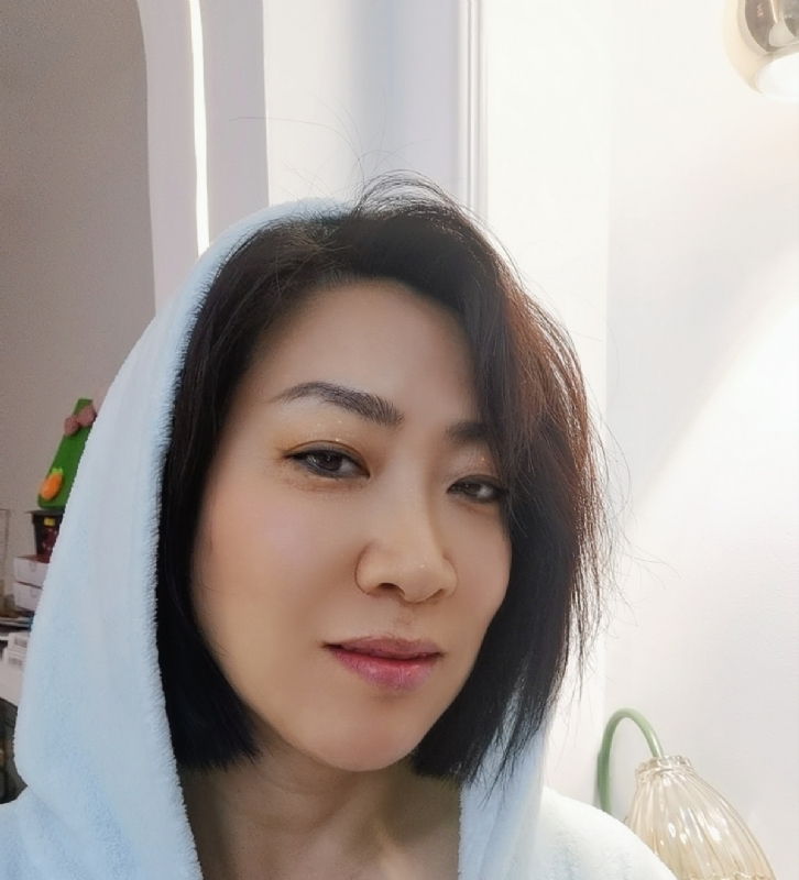 火玫瑰的第一张照片--哈尔滨相亲服务中心