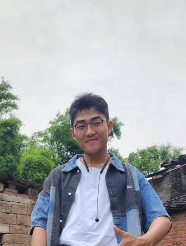 越努力越幸运的第一张照片--哈尔滨相亲服务中心