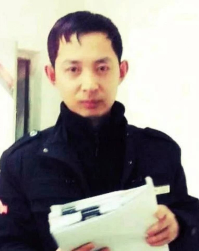 风雨中有你的第一张照片--哈尔滨相亲服务中心