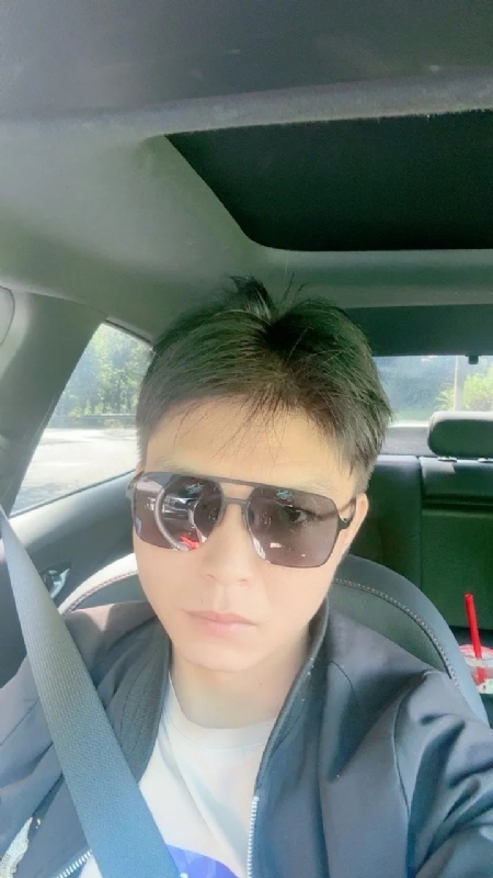 怀念的第一张照片--哈尔滨相亲服务中心