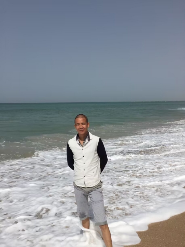 飞雪飘零的第二张照片--哈尔滨相亲服务中心