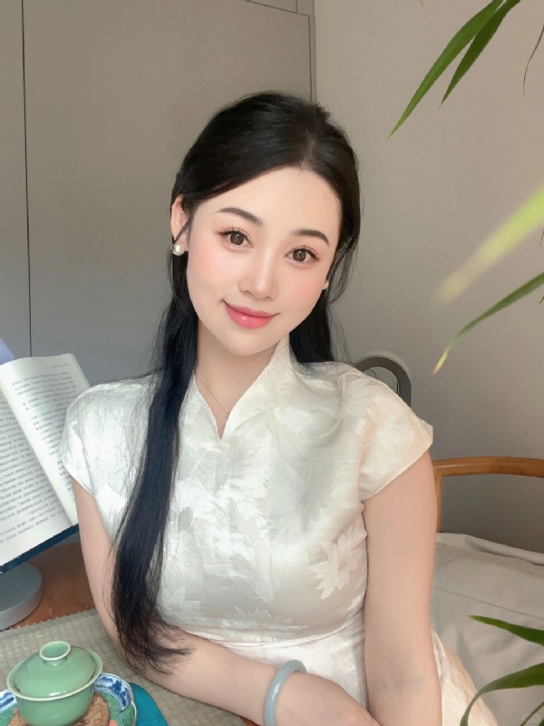 小慧的第一张照片--哈尔滨相亲服务中心