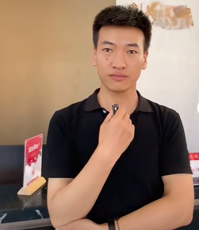 一杯梁白开的第一张照片--哈尔滨相亲服务中心