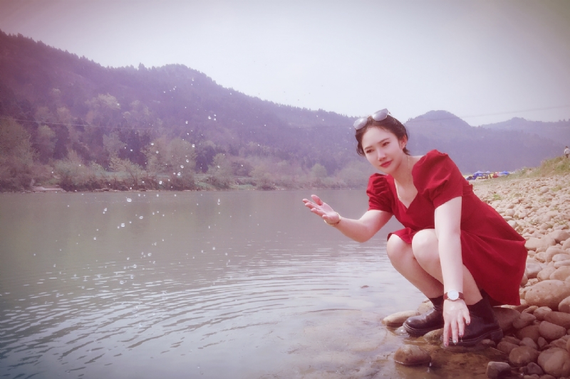 守候阳光的第一张照片--哈尔滨相亲服务中心