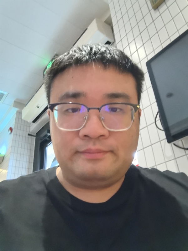 君临天下的第三张照片--哈尔滨相亲服务中心