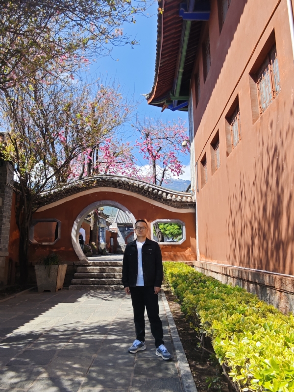 简单的第一张照片--哈尔滨相亲服务中心