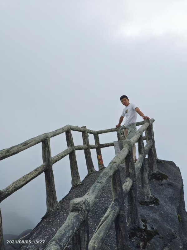 灰色轨迹的第一张照片--哈尔滨相亲服务中心