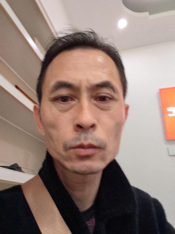 清晨阳光的第一张照片--哈尔滨相亲服务中心