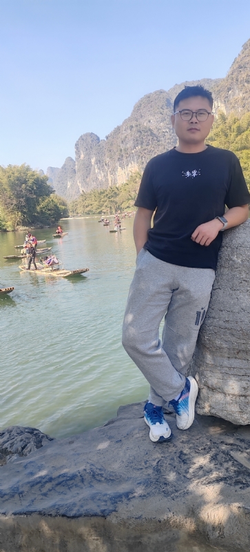 受过伤的狼的第二张照片--哈尔滨相亲服务中心