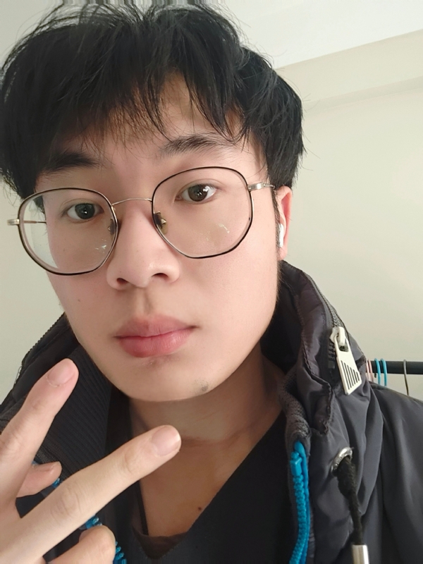 俊哒哒哒的第一张照片--哈尔滨相亲服务中心