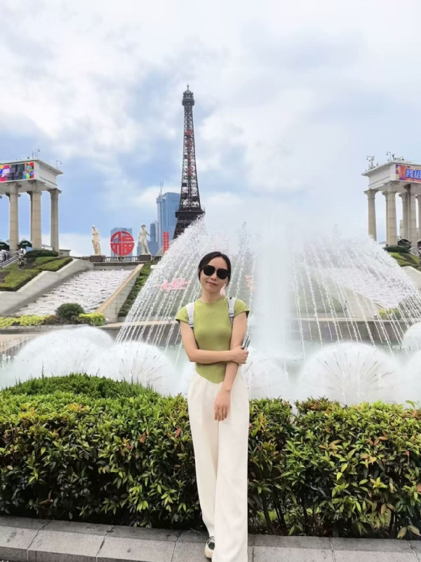 秋风落叶的第一张照片--哈尔滨相亲服务中心