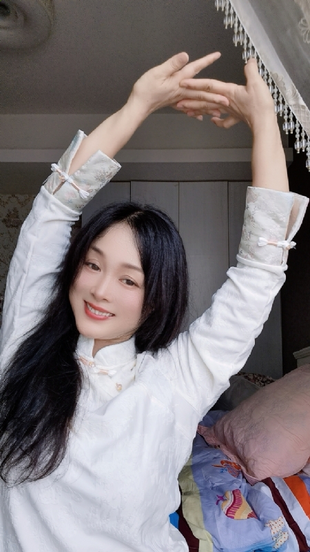 伊伊的第四张照片--哈尔滨相亲服务中心