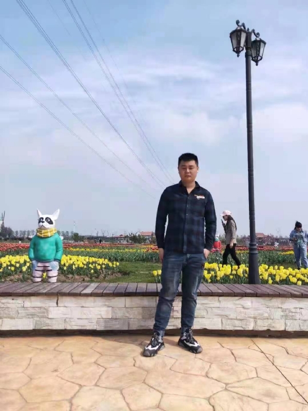 海阔天空的第一张照片--哈尔滨相亲服务中心