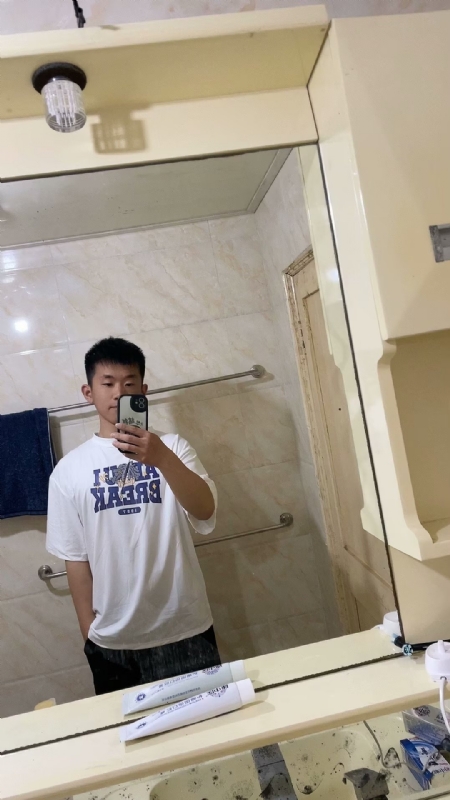 哈哈的第一张照片--哈尔滨相亲服务中心