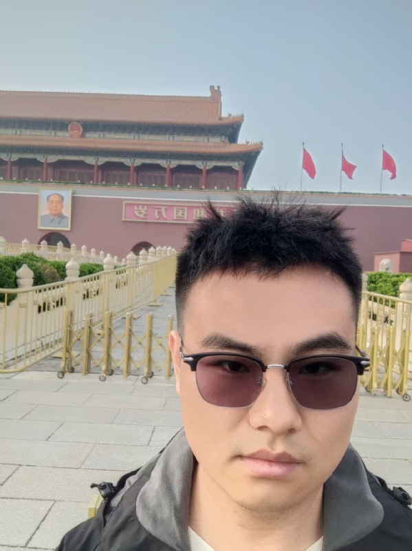 喧嚣的风的第一张照片--哈尔滨相亲服务中心