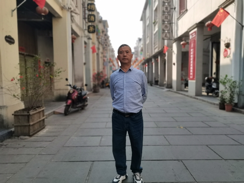 一粒尘埃的第一张照片--哈尔滨相亲服务中心